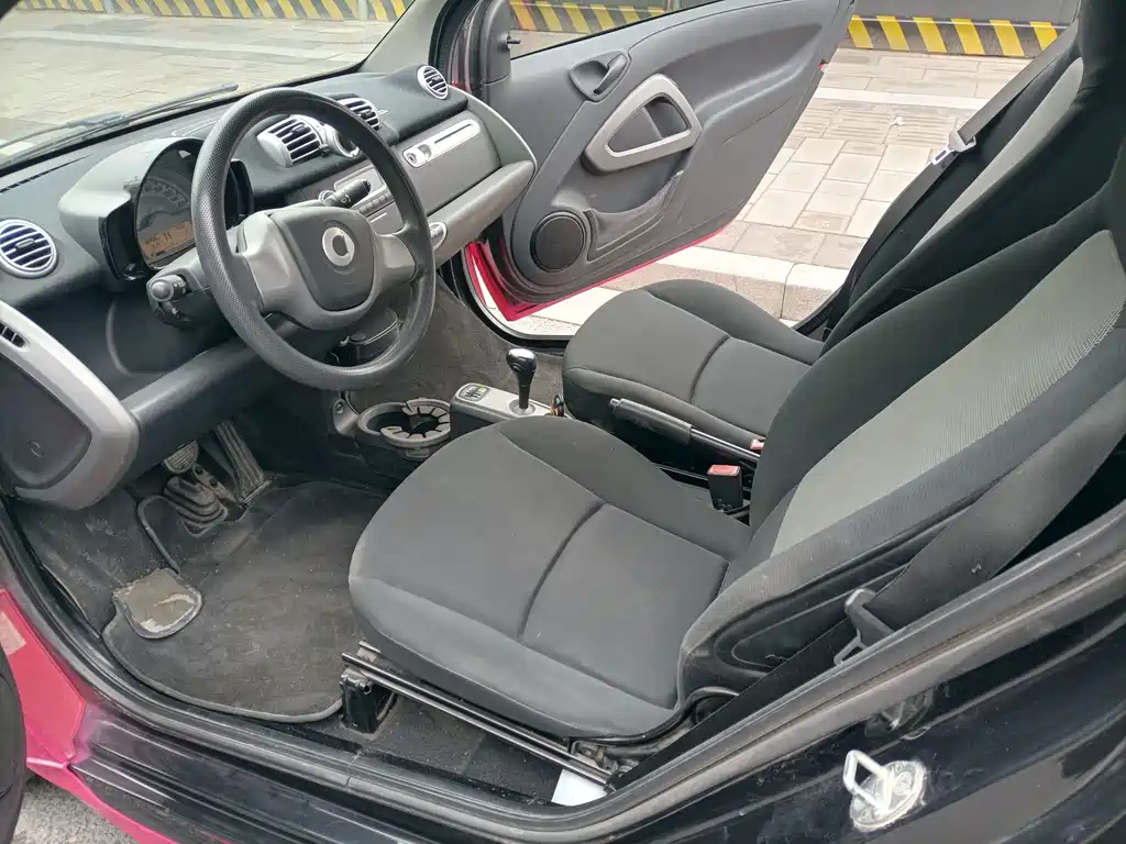 smart Smart Fortwo — миниатюра 12
