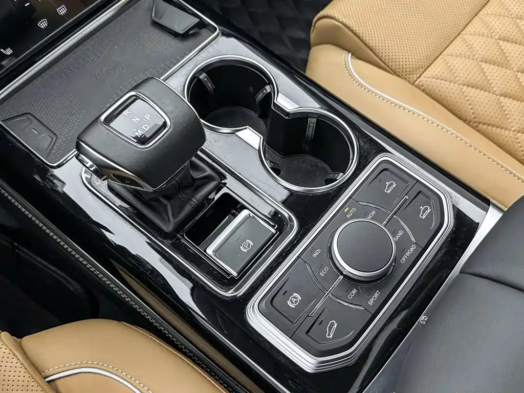 Hongqi Hongqi HS7 — миниатюра 19