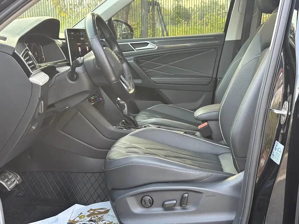 Volkswagen Tiguan L — миниатюра 4