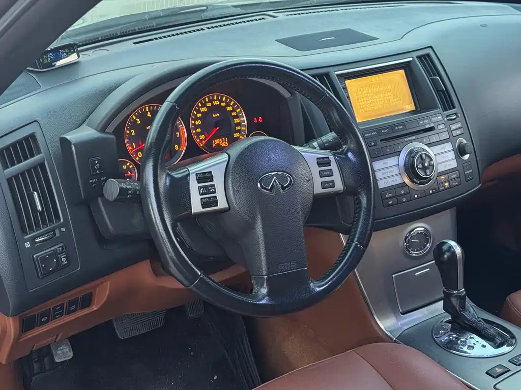 Infiniti FX — миниатюра 7