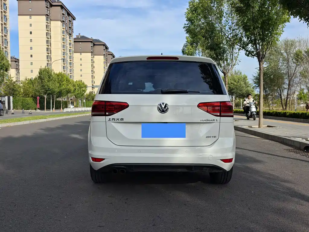 Volkswagen Touran — миниатюра 5