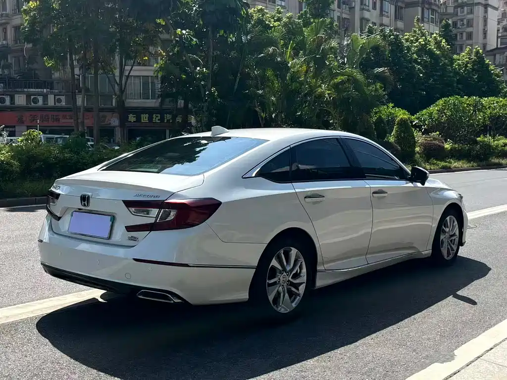 Honda Accord — миниатюра 4