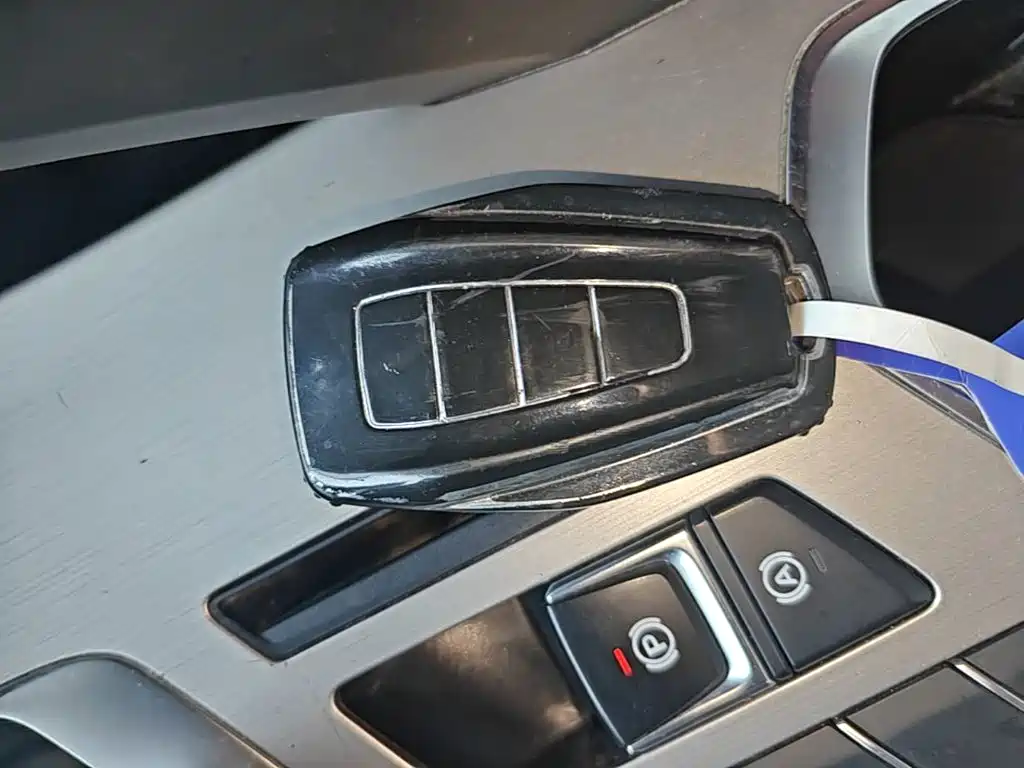Geely Binyue — миниатюра 9