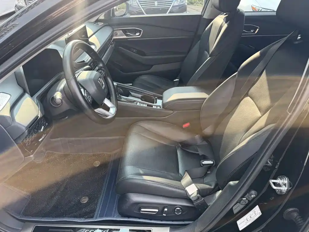 Honda Accord — миниатюра 7