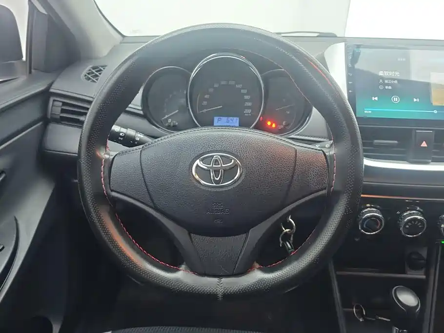 Toyota Yaris L — миниатюра 15
