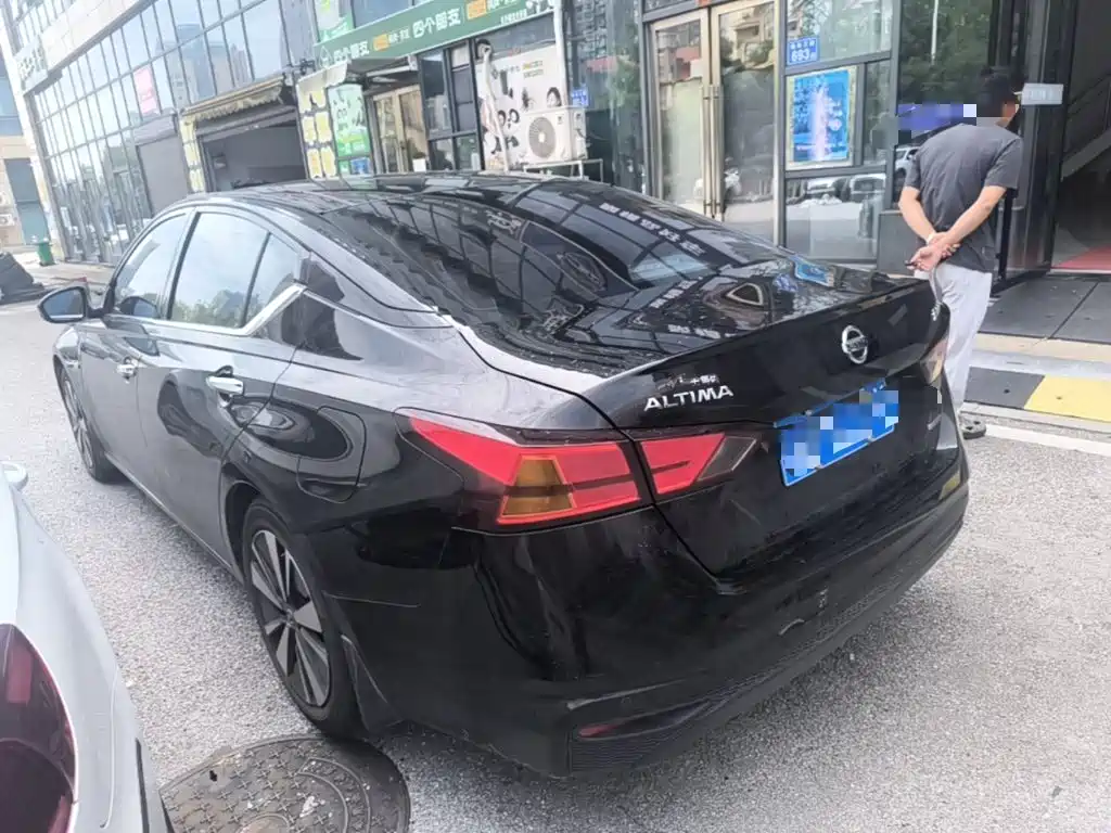 Nissan Teana — миниатюра 5