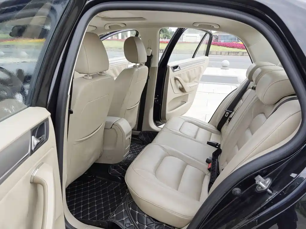 Volkswagen Bora — миниатюра 8