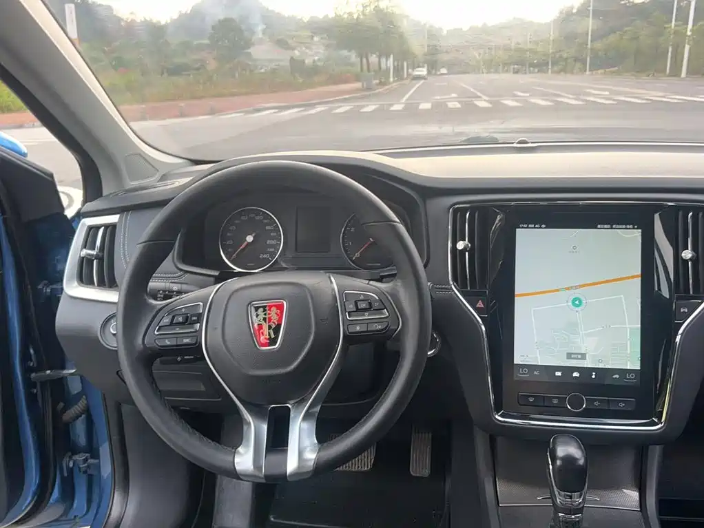 Roewe i6 Classic — миниатюра 10