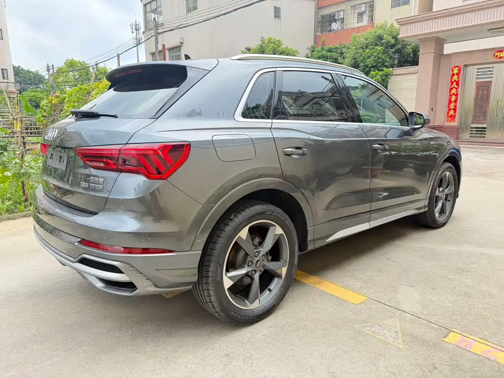 Audi Q3 2022 35 TFSI Fashion