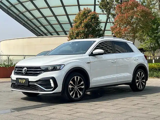 volkswagen t-roc-exploring-songs