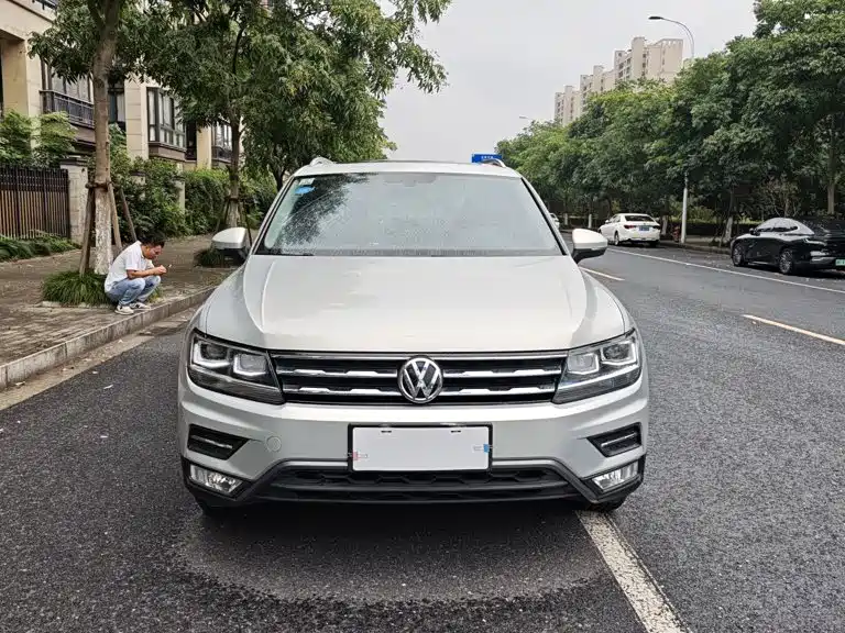Volkswagen Tiguan L — миниатюра 7