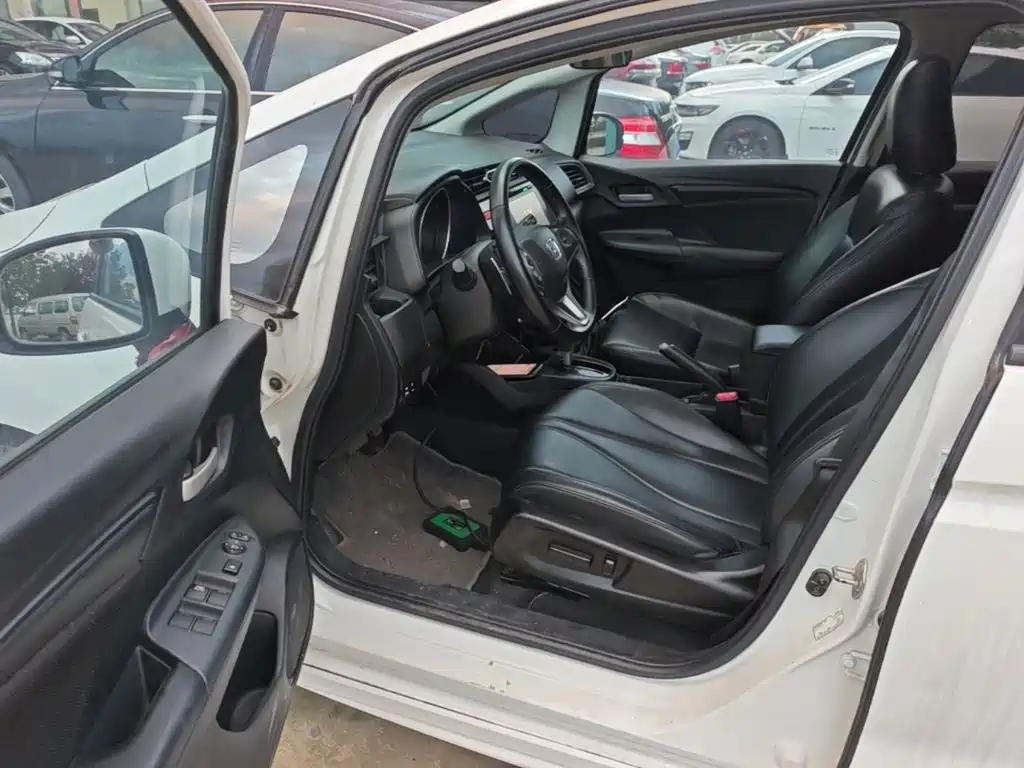 Honda Fit — миниатюра 16