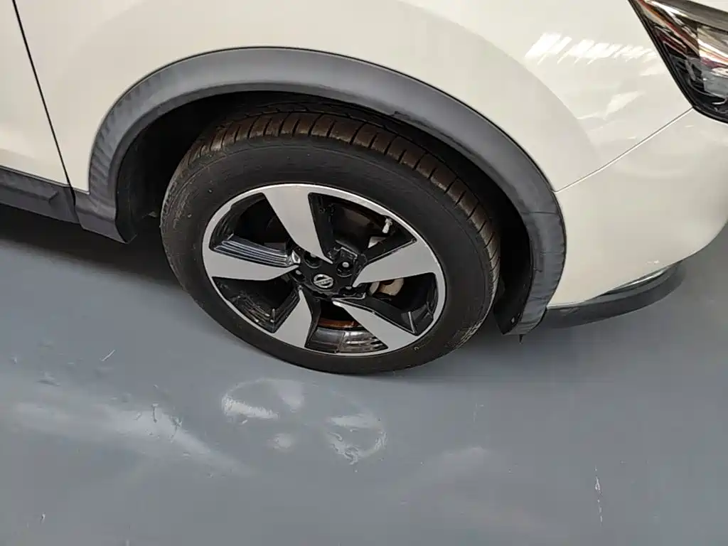 Nissan Qashqai — миниатюра 12