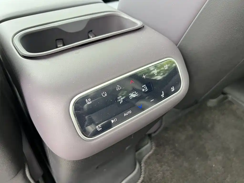 Leapmotor Leapmotor C16 — миниатюра 10