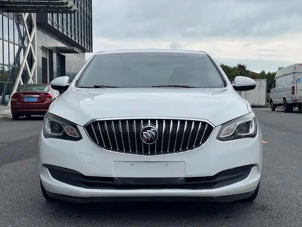 Buick Excelle — миниатюра 2