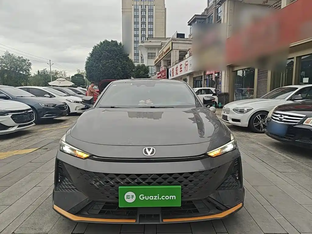 Changan UNI-V — миниатюра 3