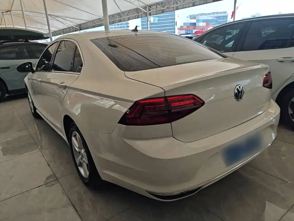 Volkswagen Lamando — миниатюра 5