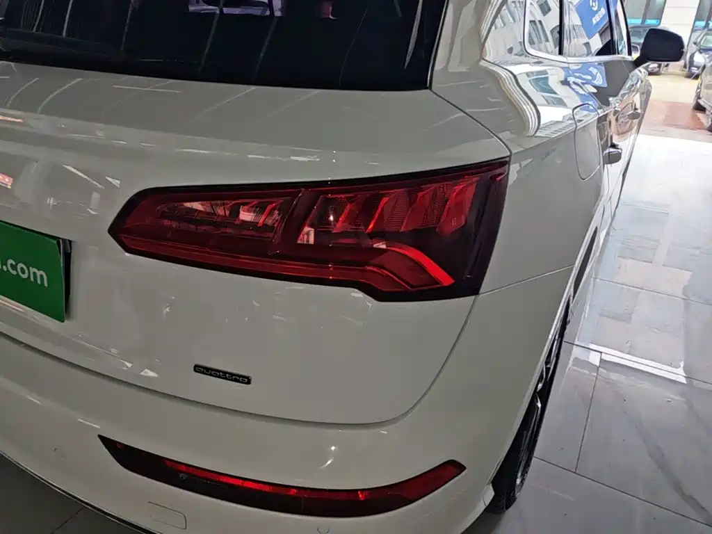 Audi Q5L — миниатюра 8