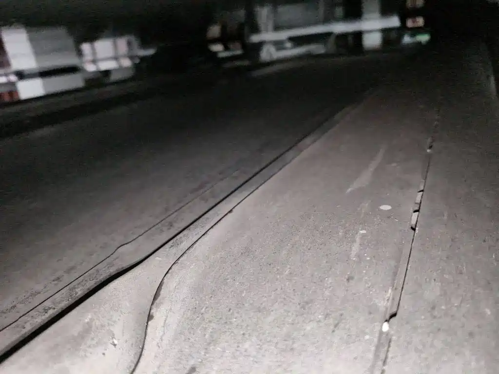 Tesla Model Y — миниатюра 18