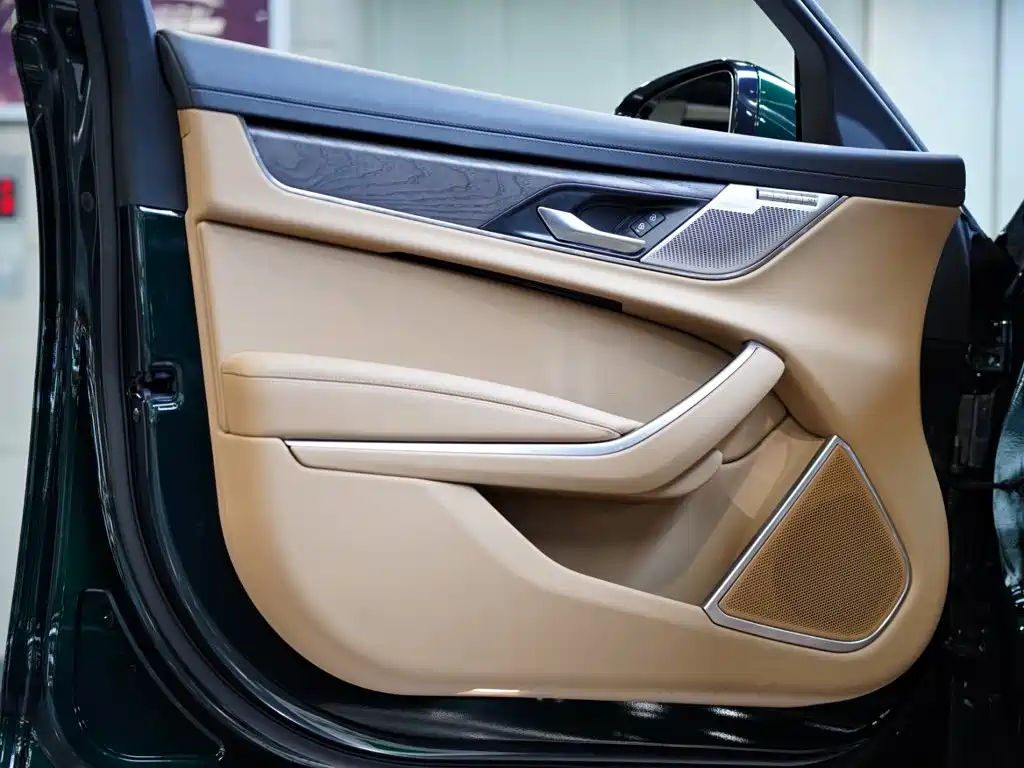 Jaguar XFL — миниатюра 35