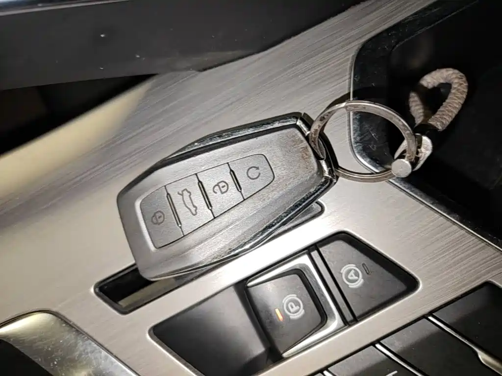 Geely Binyue — миниатюра 9