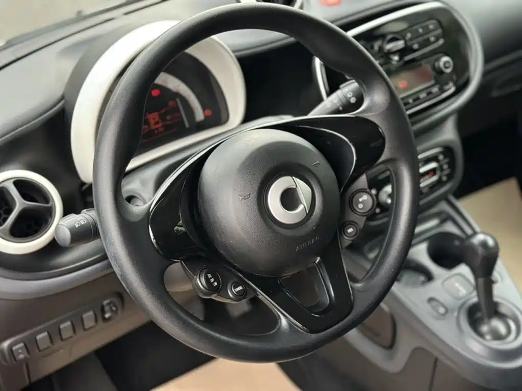 smart Smart Fortwo — миниатюра 18