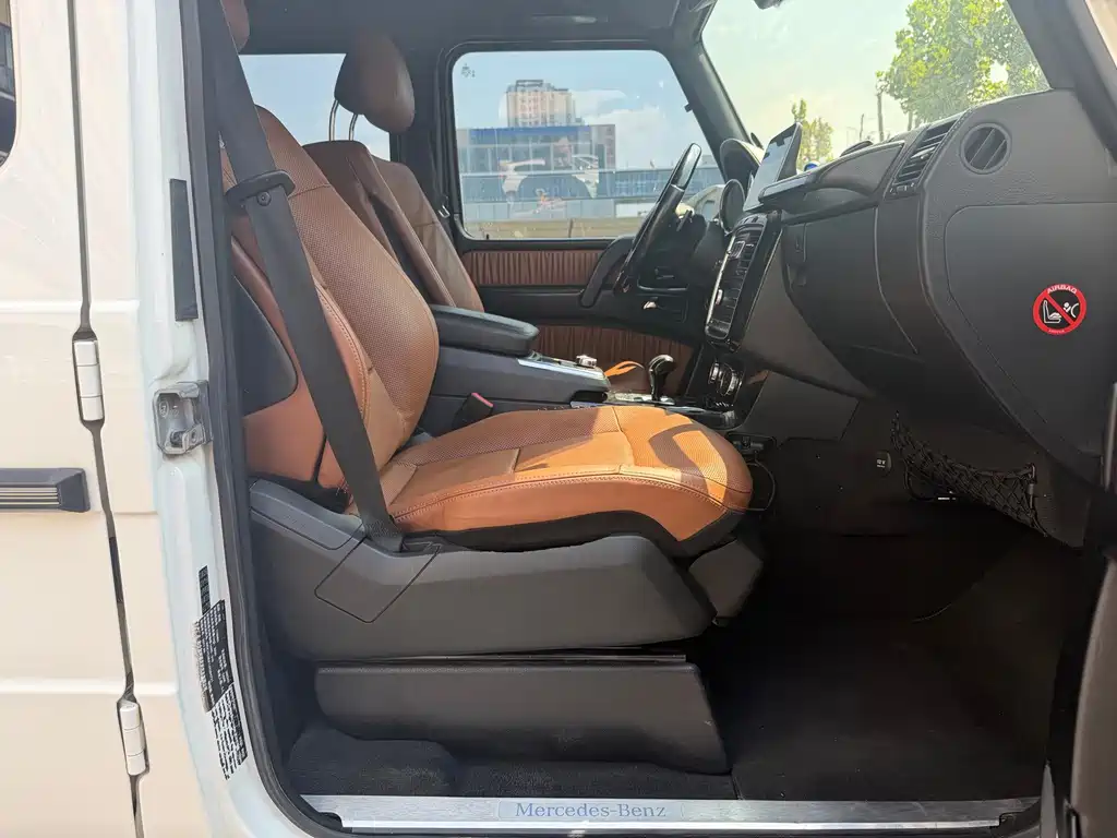 Mercedes-Benz G-Class — миниатюра 16