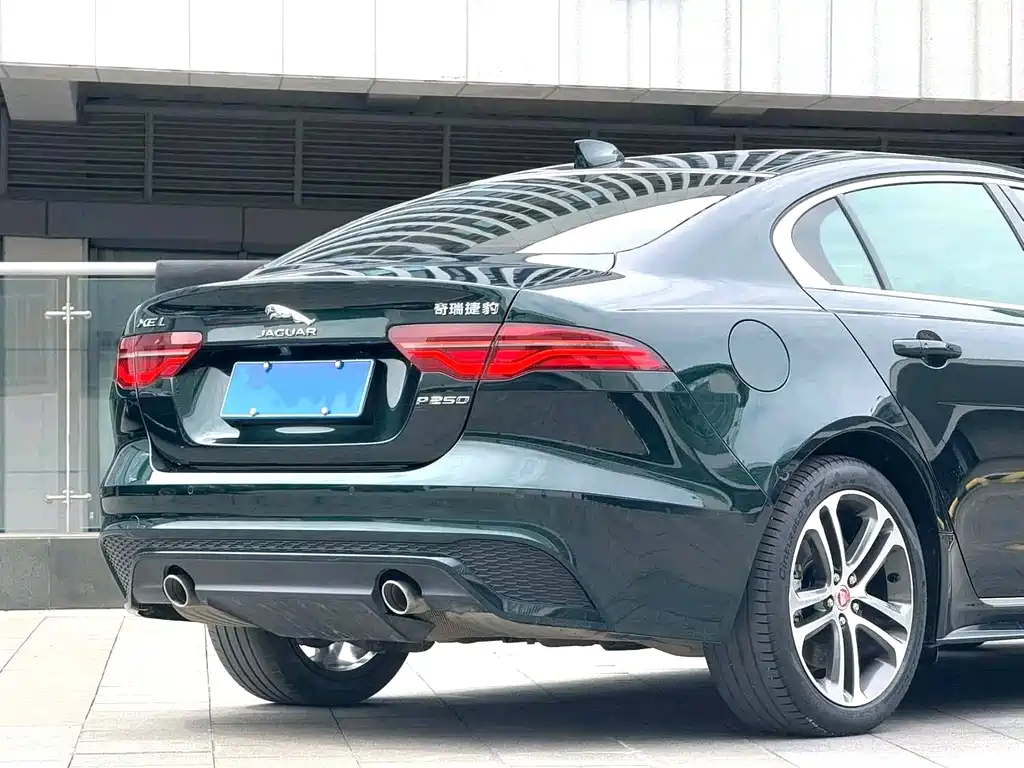 Jaguar XEL — миниатюра 10