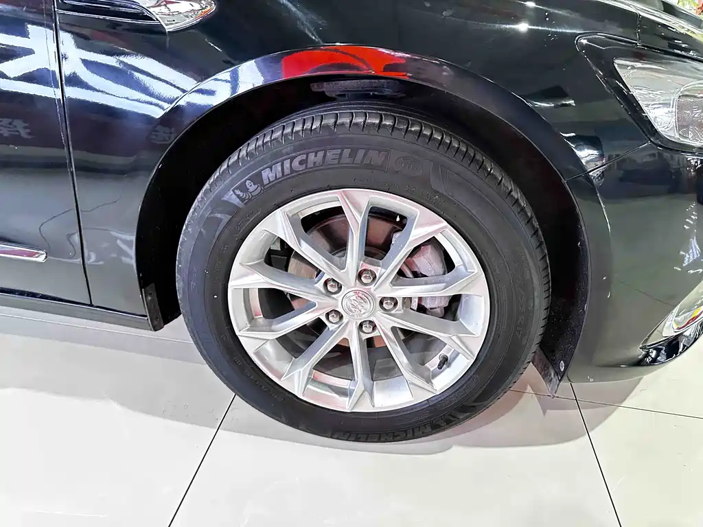 Buick LaCrosse — фотографии объявления, Фото 15
