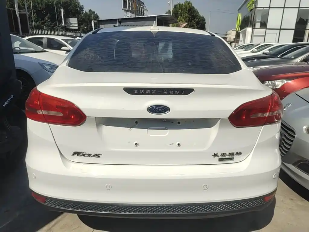 Ford Focus — миниатюра 6