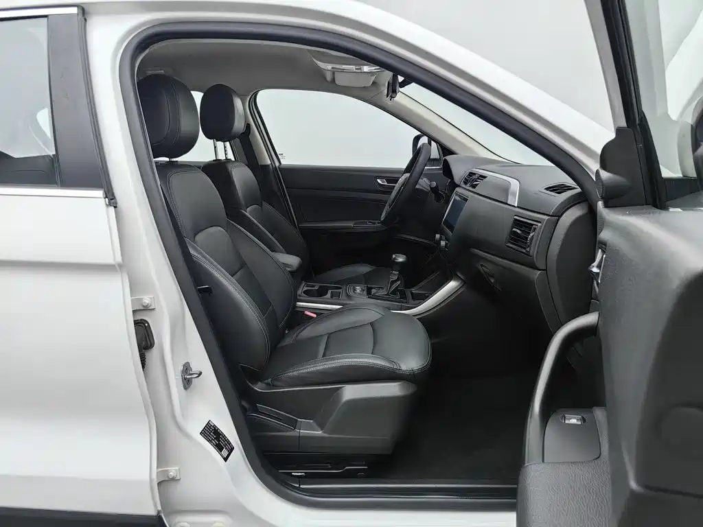 Qoros Qoros 5 — миниатюра 23
