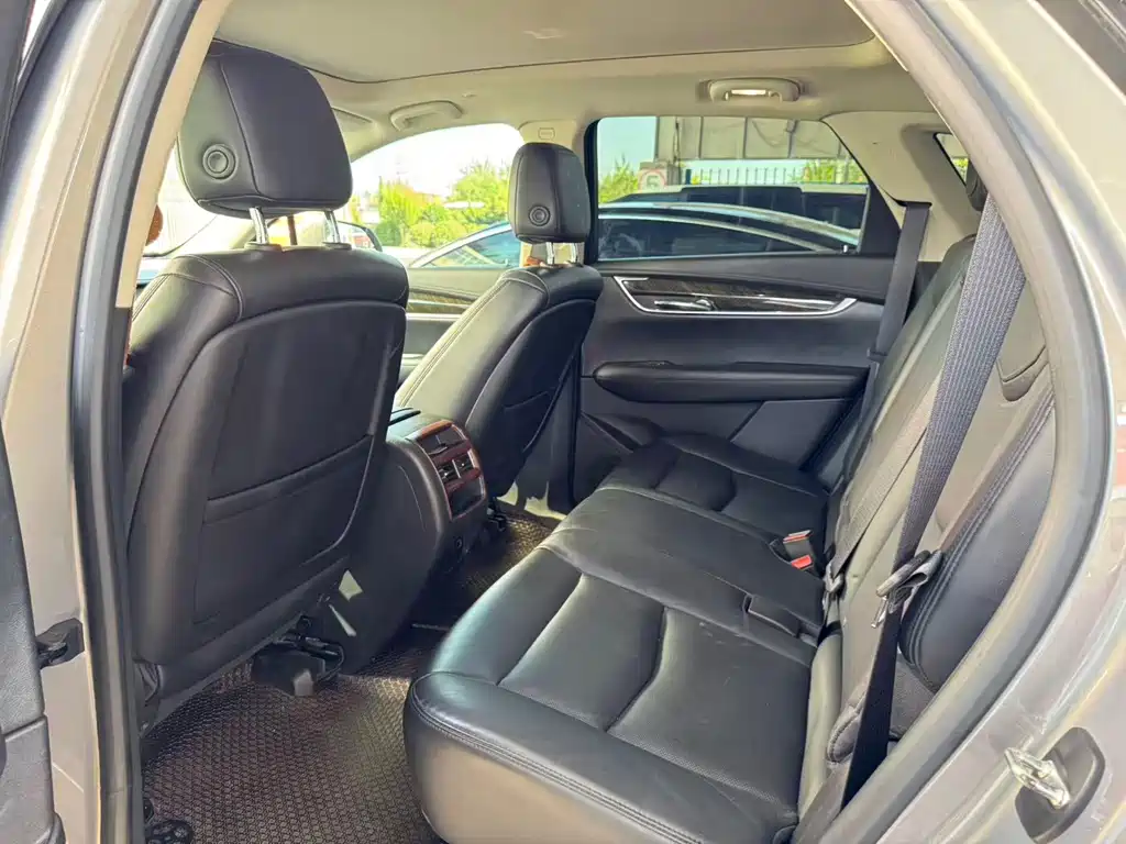 Cadillac XT5 — миниатюра 2