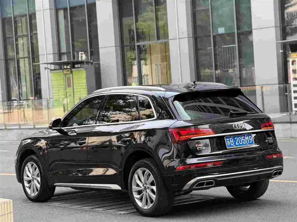 Audi Q5L — миниатюра 3