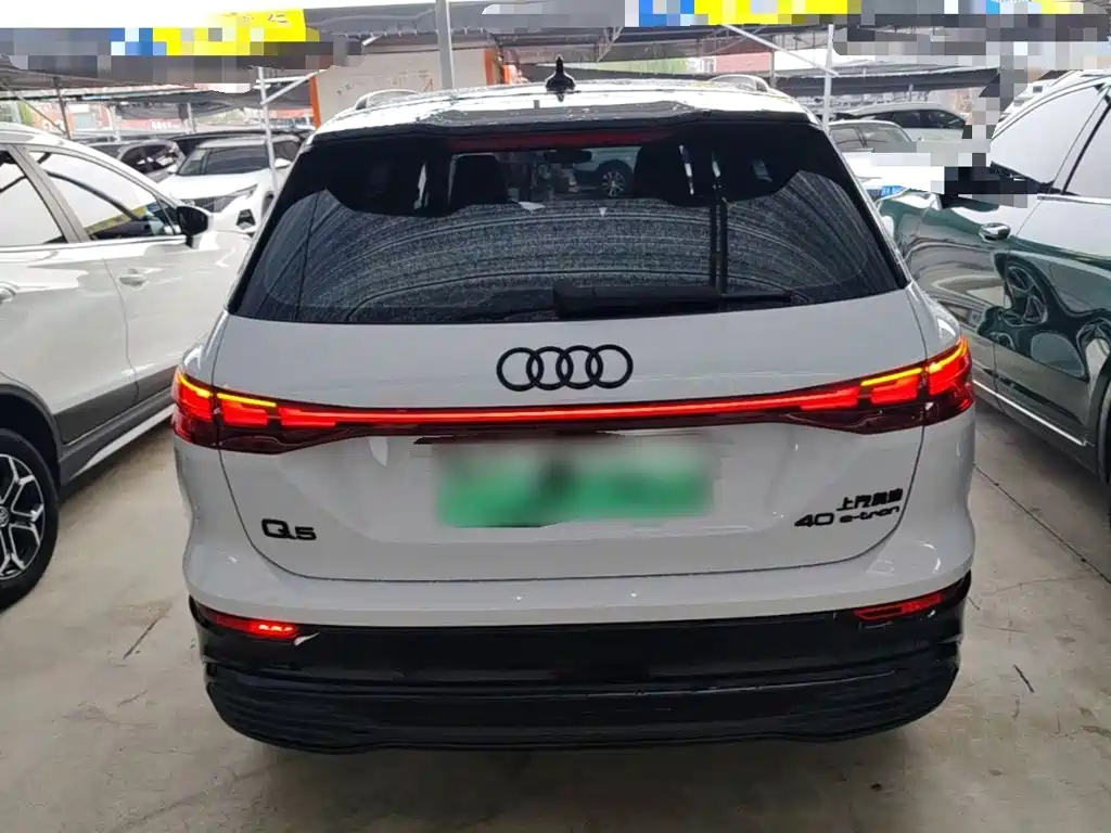 Audi Q5 e-tron — миниатюра 6