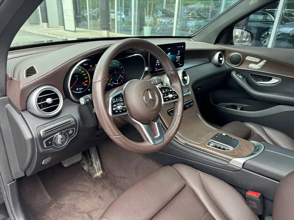 Mercedes-Benz GLC — миниатюра 11