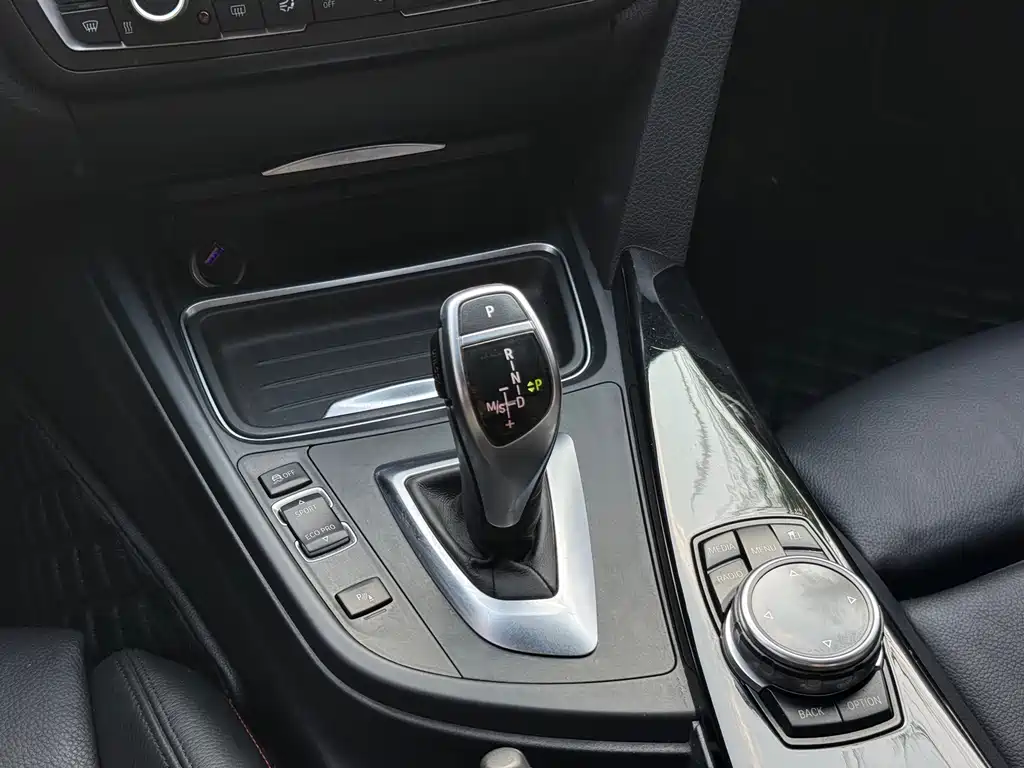 BMW 3 Series — миниатюра 6