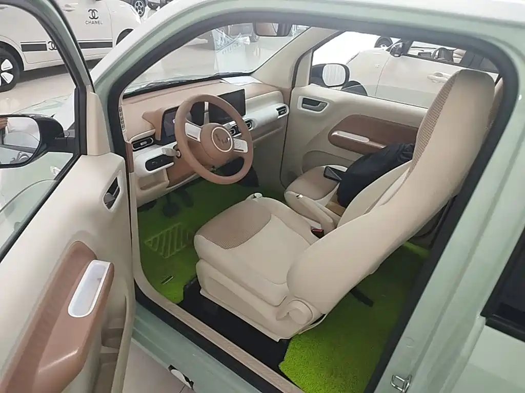 Wuling MINIEV — миниатюра 16