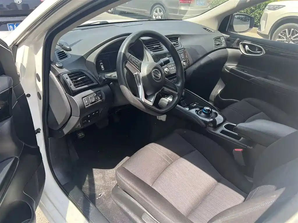 Nissan Sylphy EV — миниатюра 4