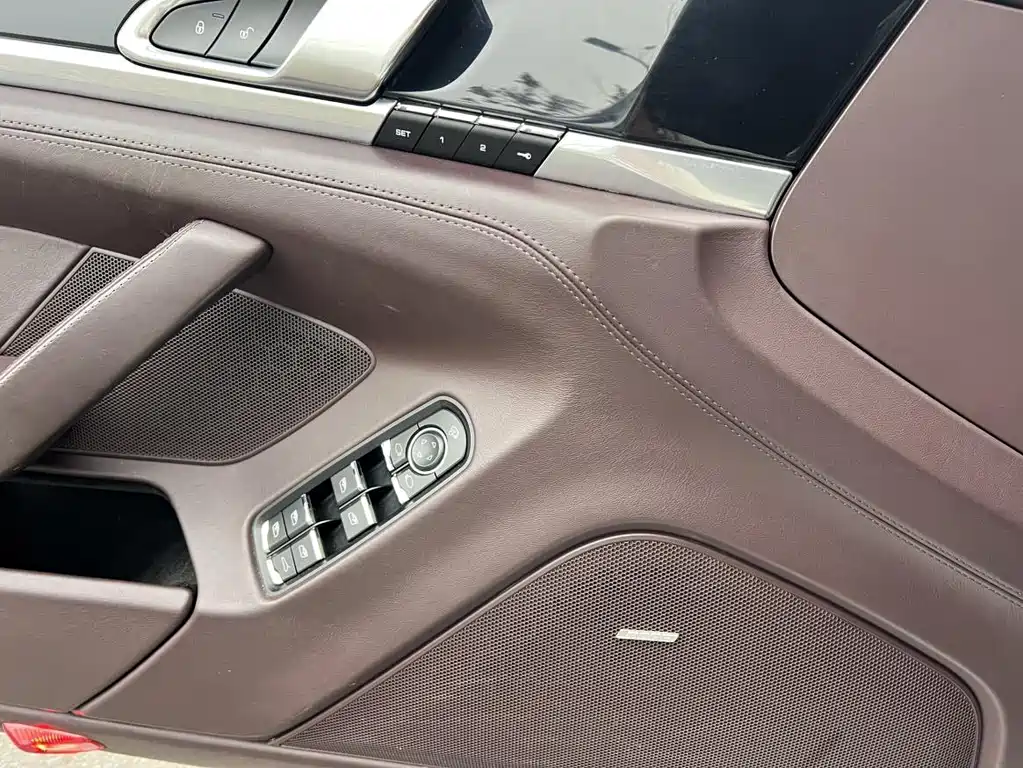 Porsche Panamera — миниатюра 14