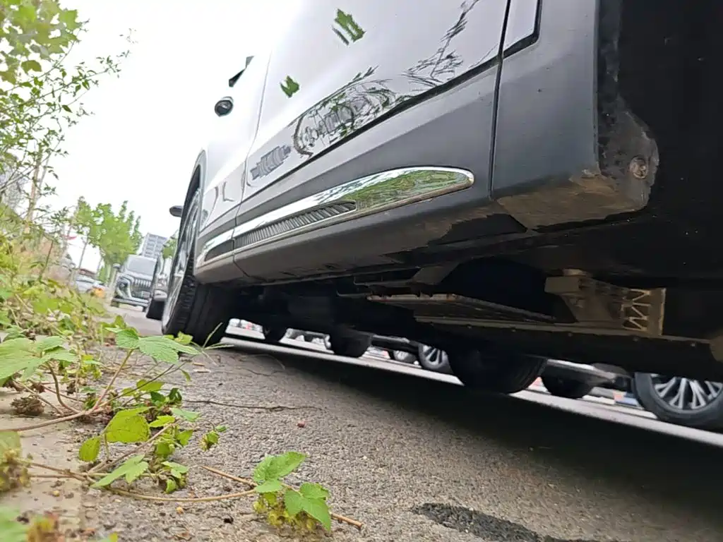 Hongqi Hongqi HS7 PHEV — миниатюра 21