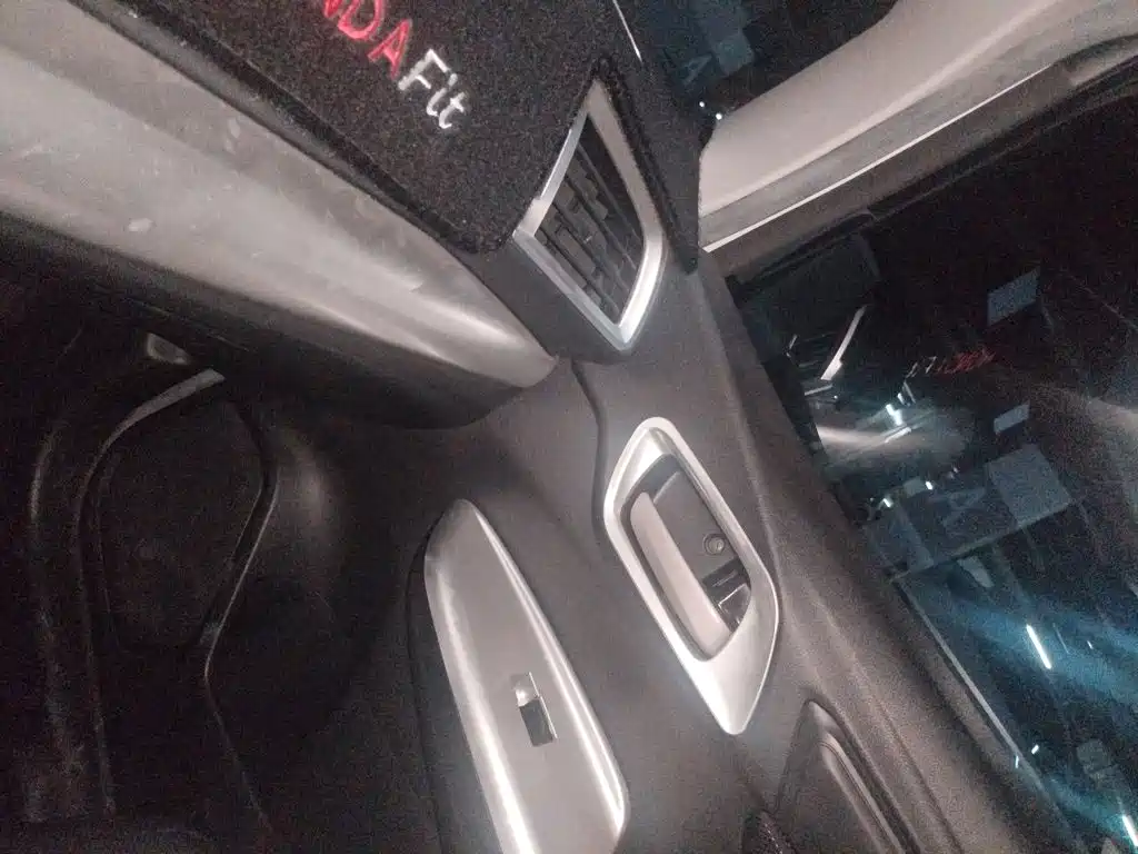 Honda Fit — миниатюра 19