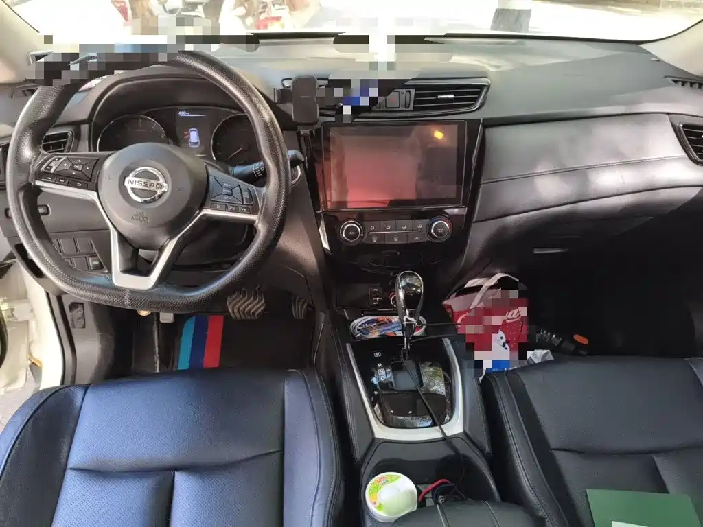 Nissan X-Trail — миниатюра 5