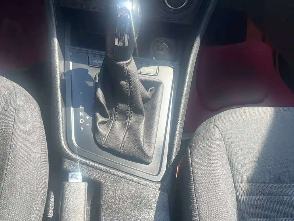 Volkswagen Lavida — миниатюра 11