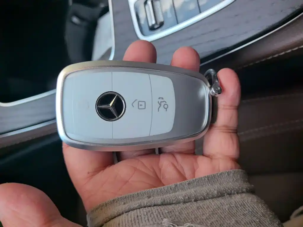 Mercedes-Benz E-Class — миниатюра 9