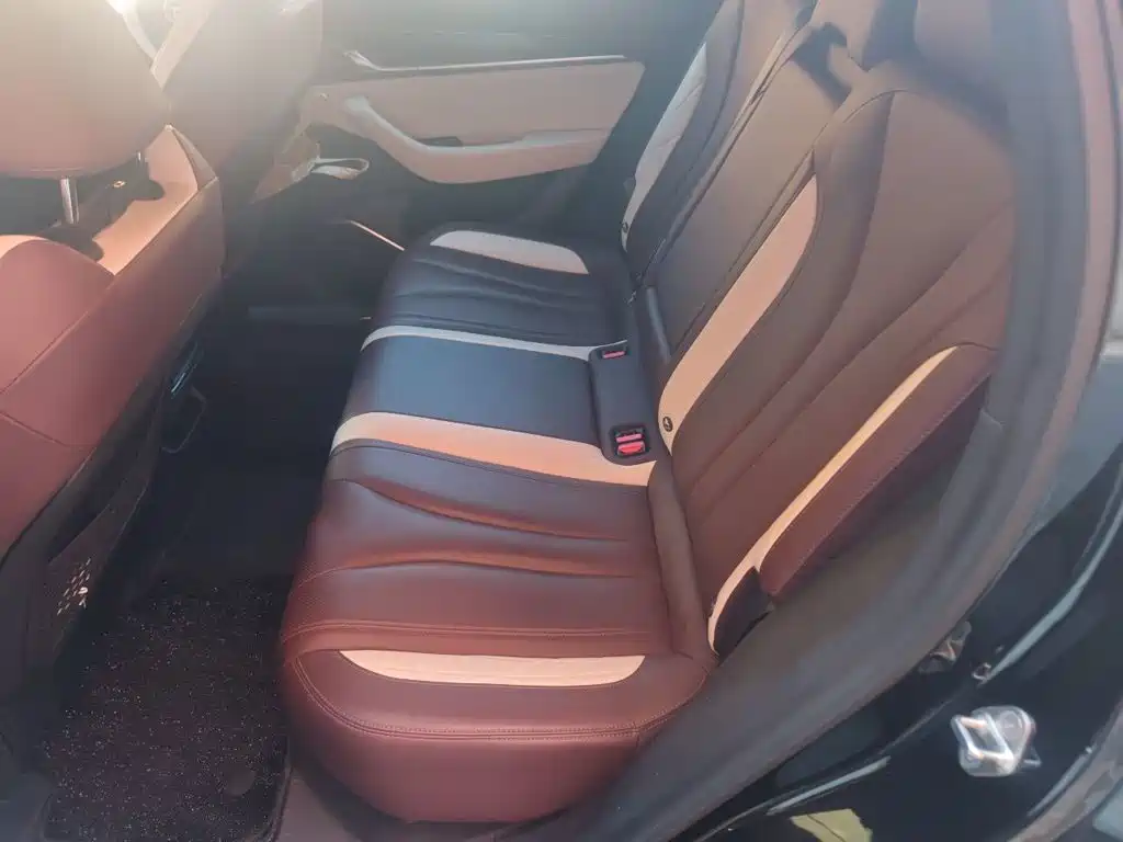 Geely Xingyue L — миниатюра 15