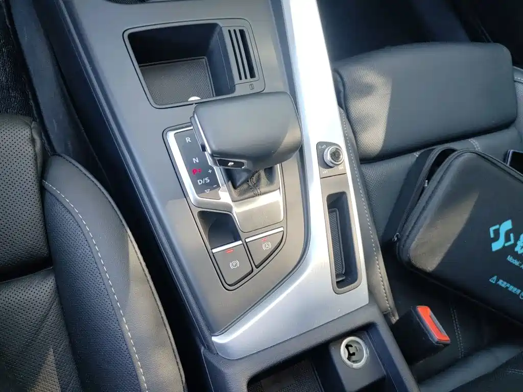 Audi A4L — миниатюра 15