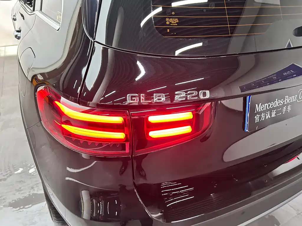 Mercedes-Benz GLB — миниатюра 22