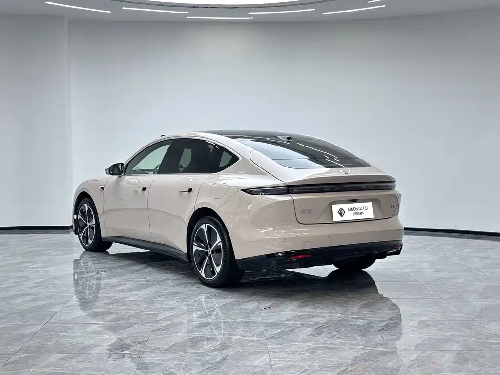 NIO ET5 — миниатюра 3