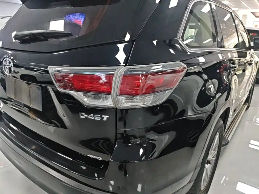 Toyota Highlander 2017 2.0T Elite 7 мест