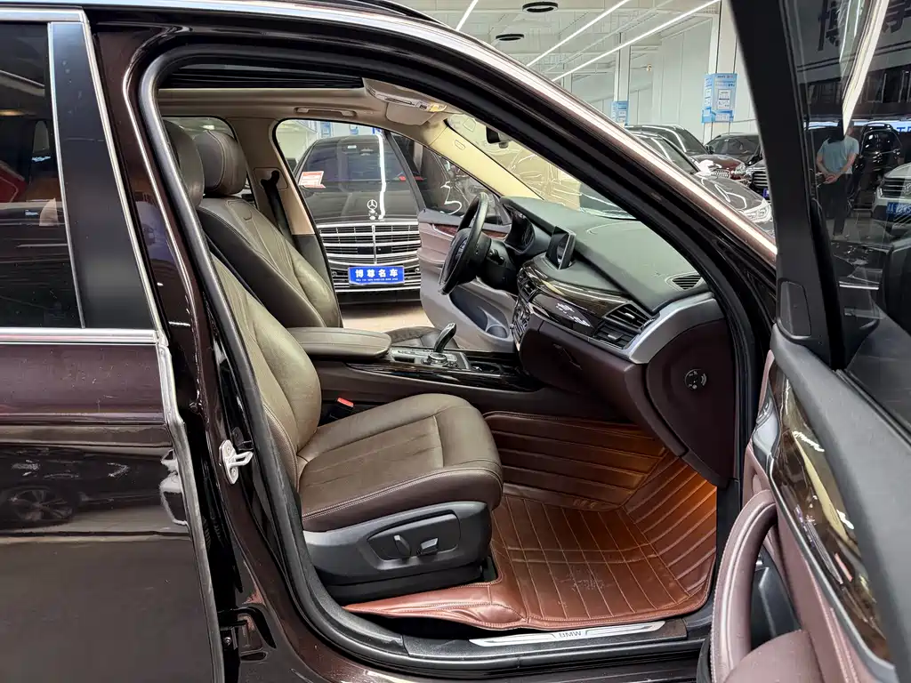 BMW X5 (Import) — миниатюра 15